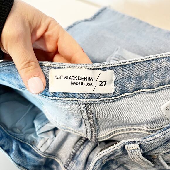 Just Black Mid Rise Straight Bootcut Raw Hem Jeans Light Wash Blue 27 / 4 - Picture 4 of 12